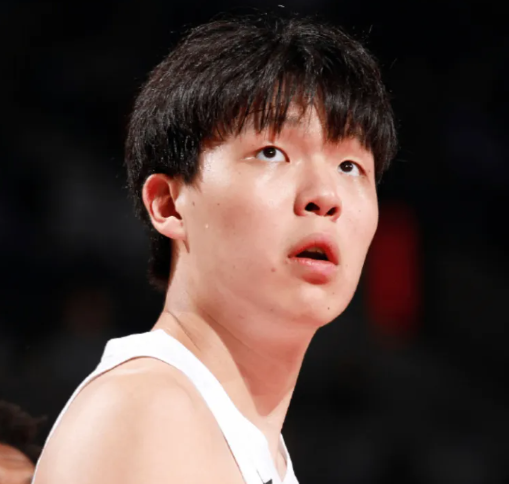 来轻盈上很 来轻盈上很