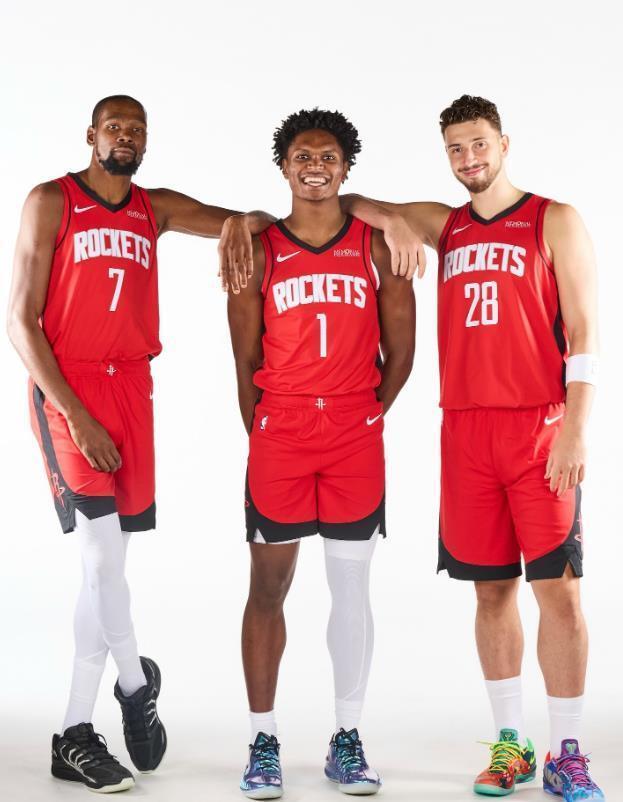 因此, 乌度卡试阵